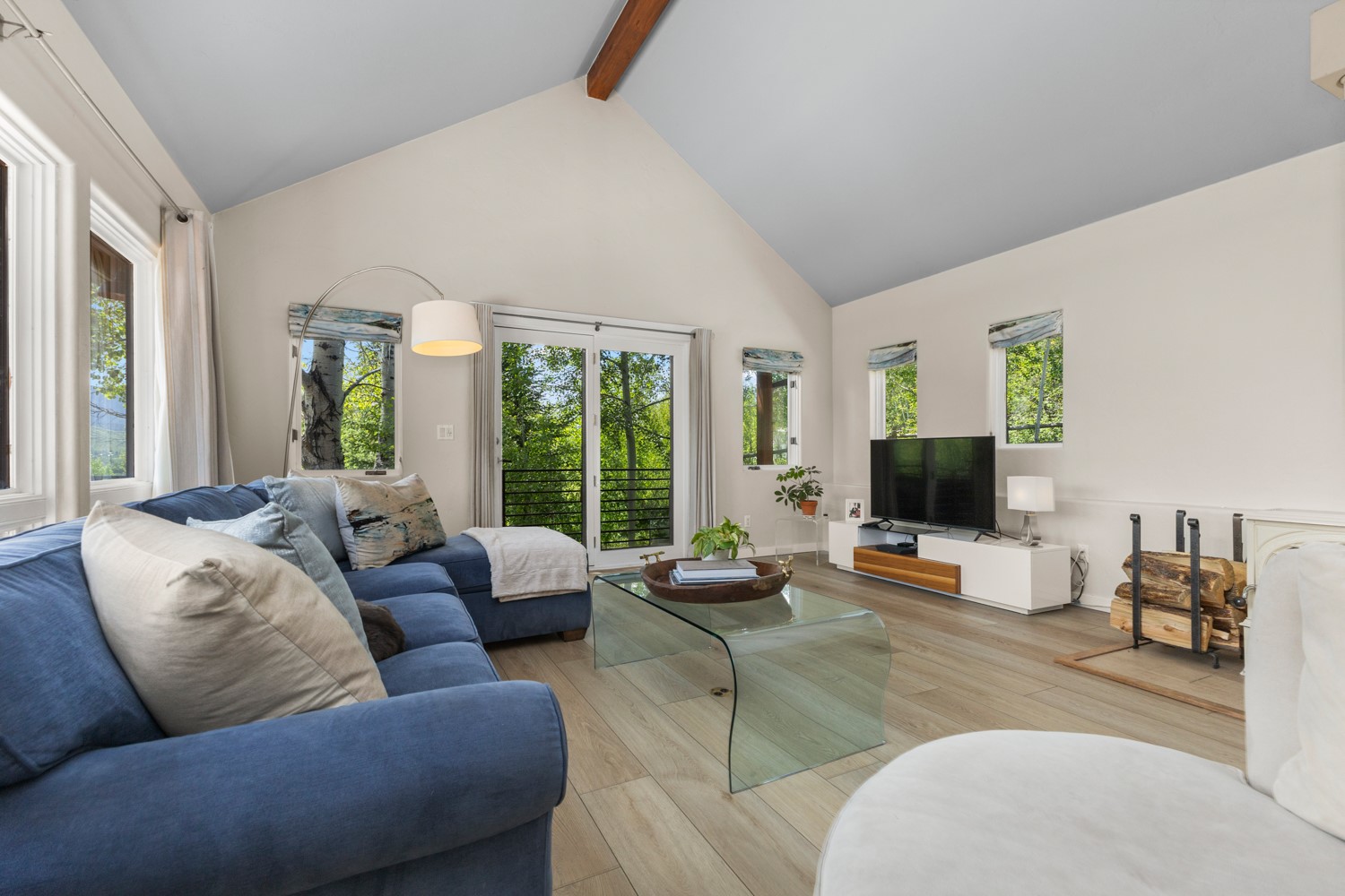 37125 William William ROAD