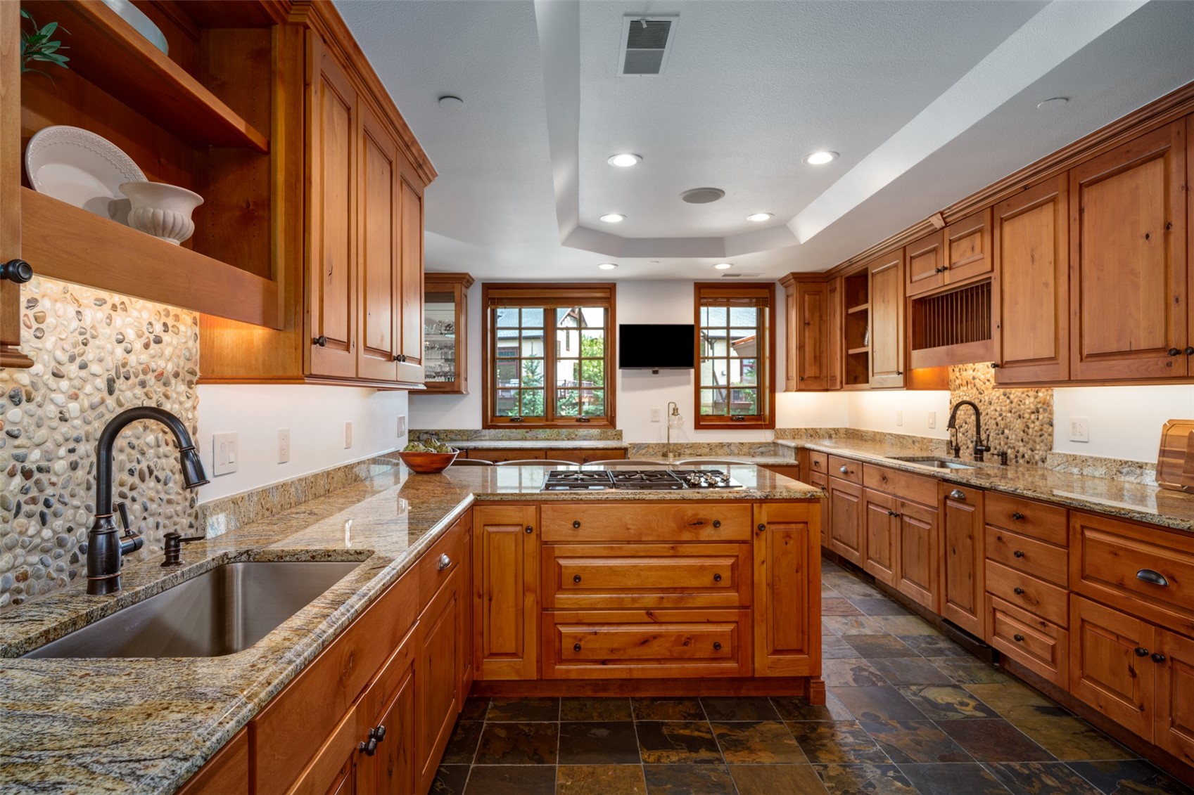 2600 Eagleridge DRIVE 26