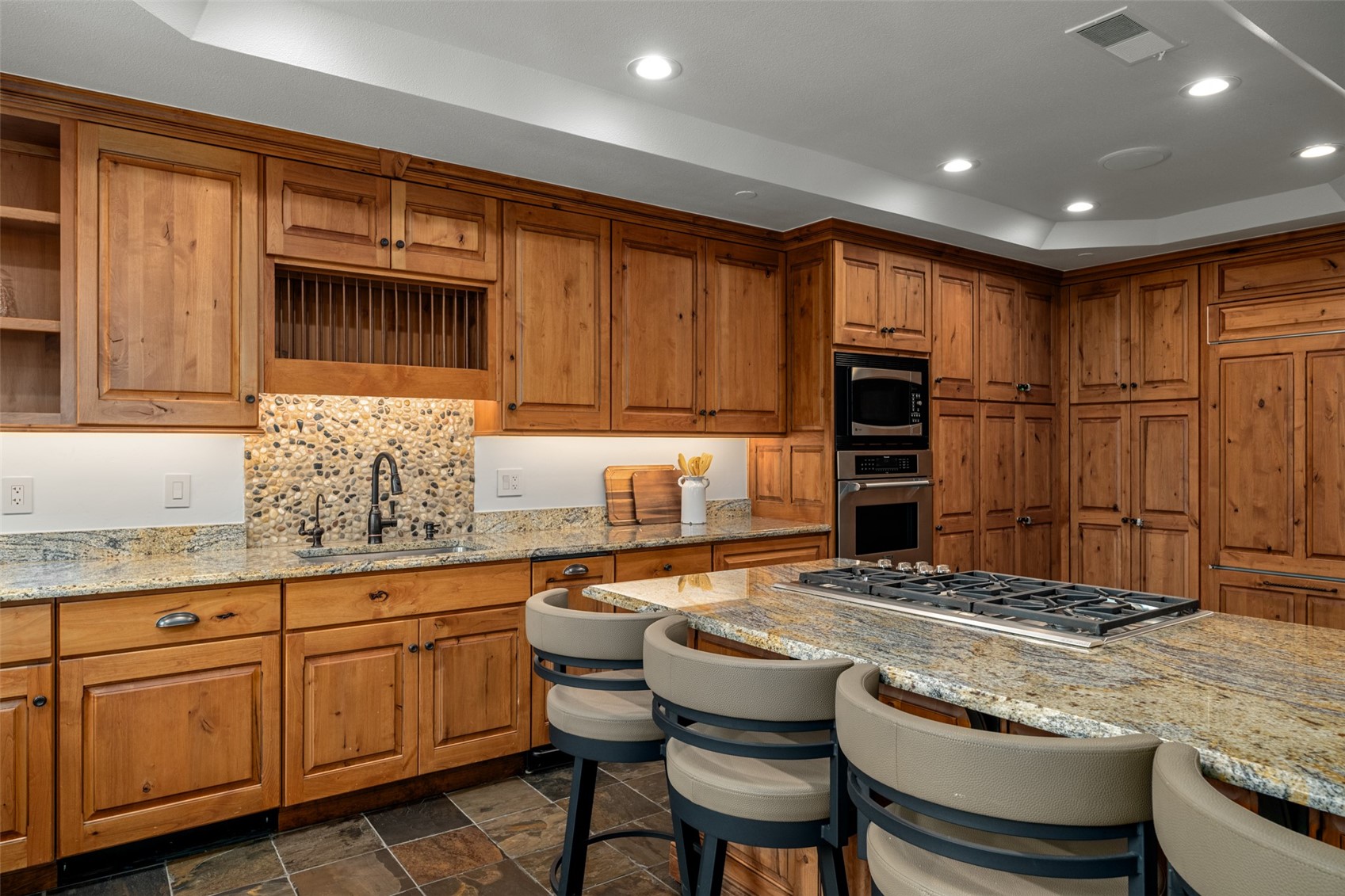 2600 Eagleridge DRIVE 26