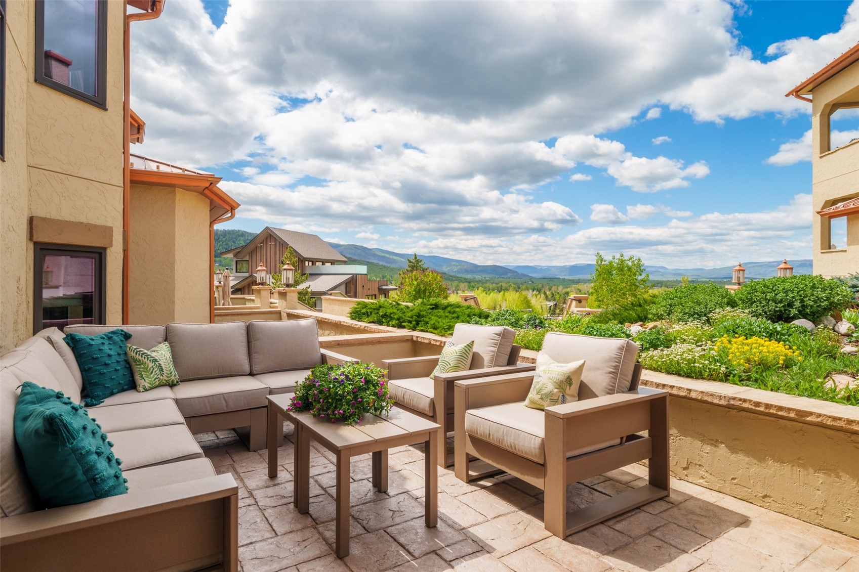 2600 Eagleridge DRIVE 26