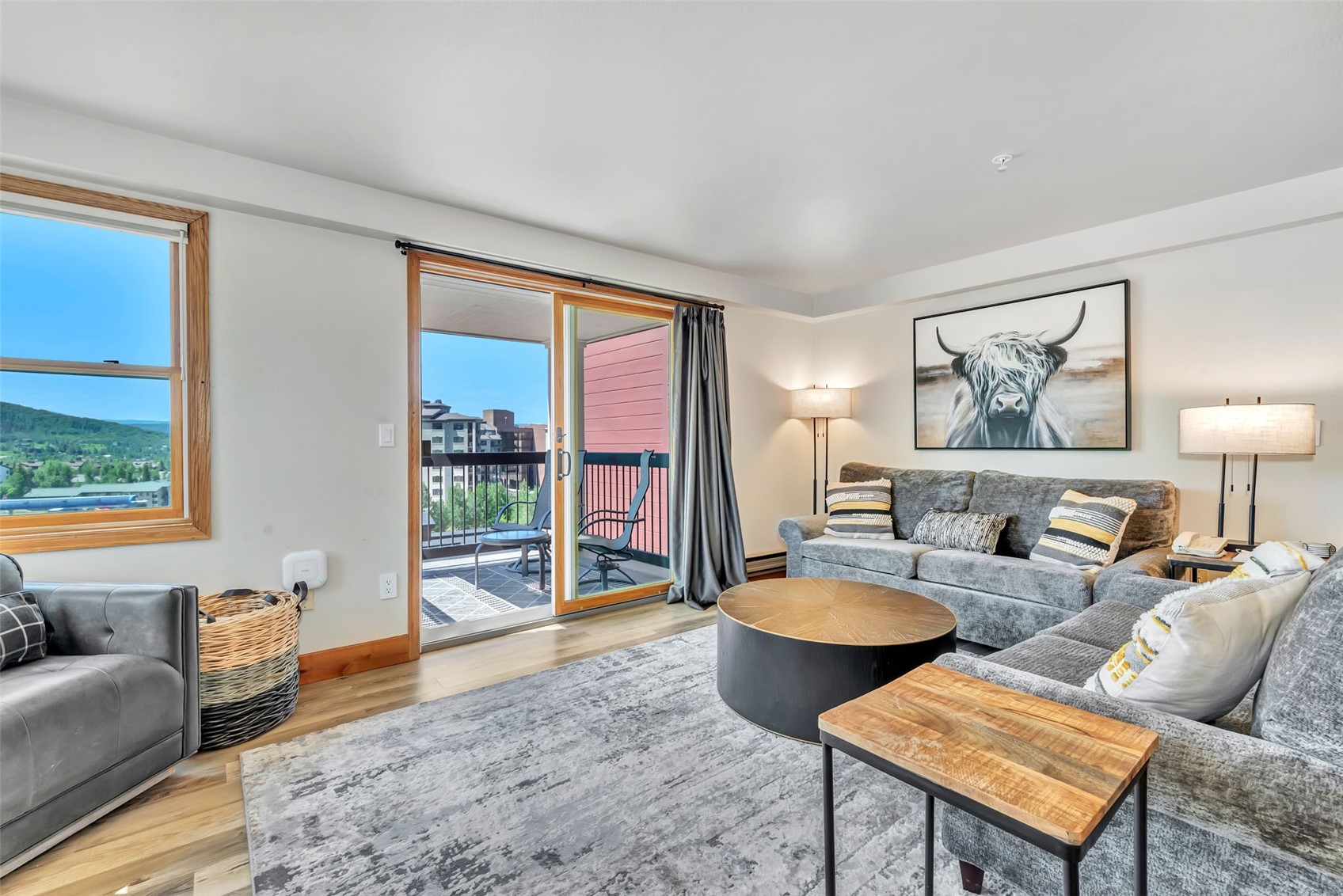 1855 Ski Time Square DRIVE 605