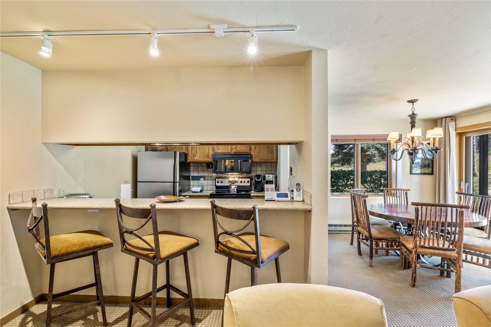 2420 Ski Trail Lane 315