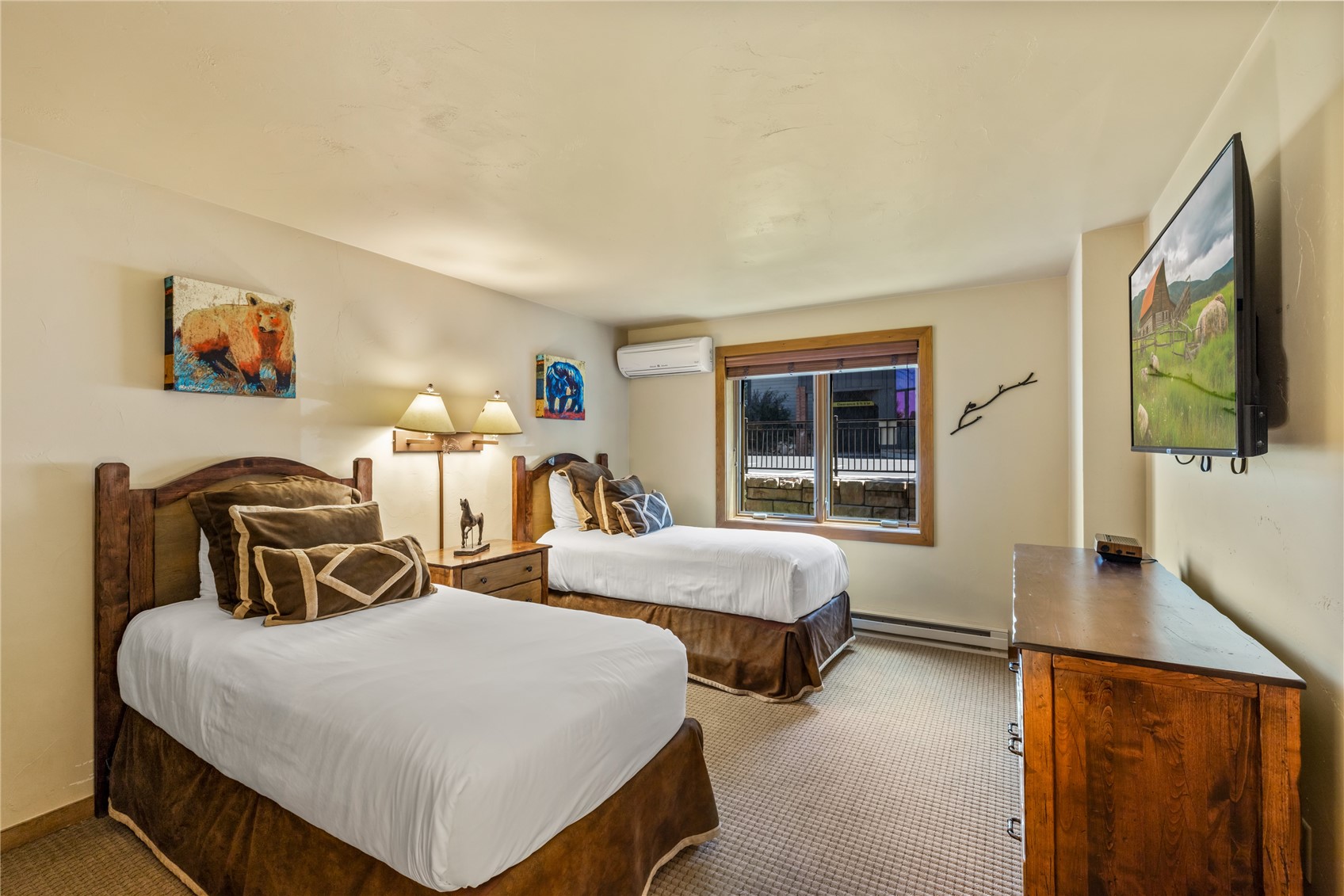 2420 Ski Trail Lane 315