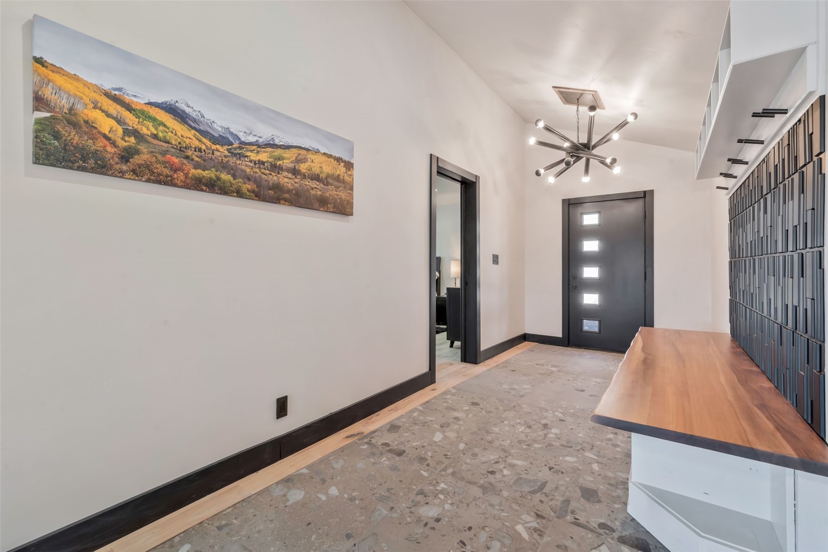 1225 Buckskin DRIVE