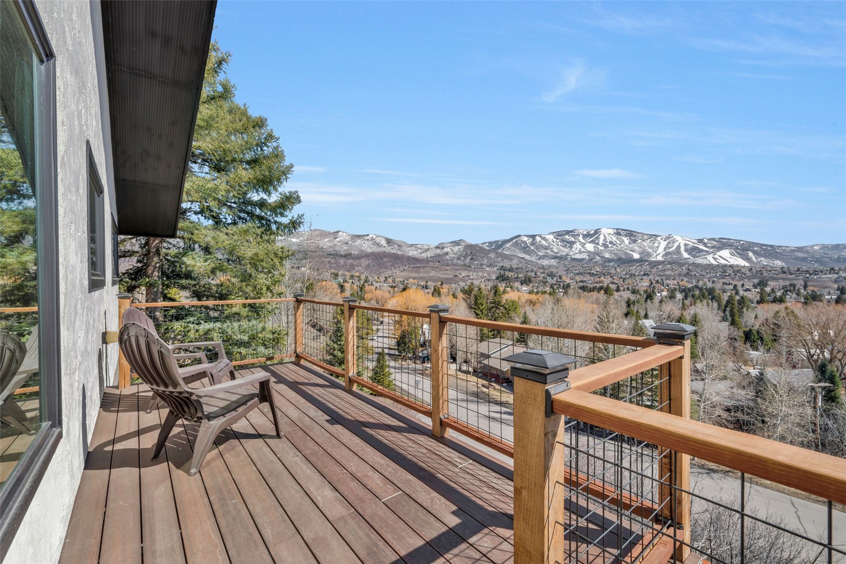 1225 Buckskin DRIVE