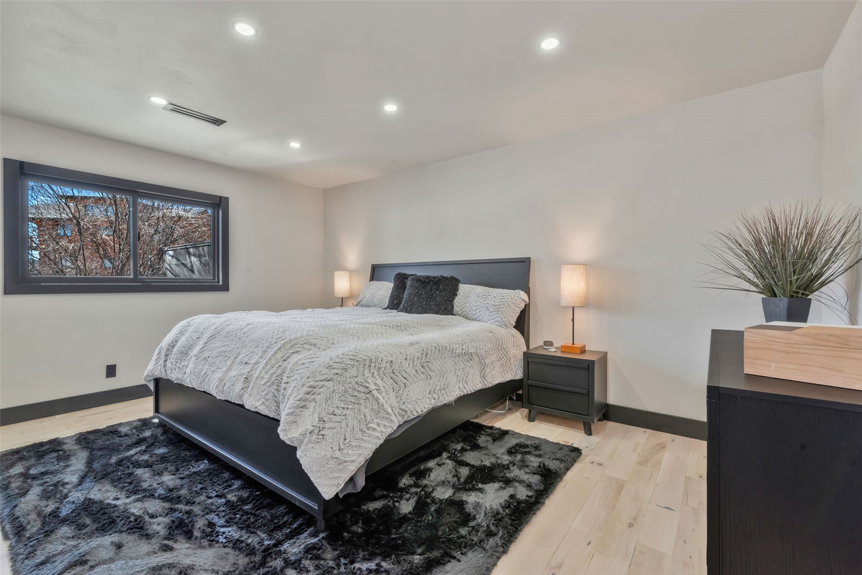 1225 Buckskin DRIVE