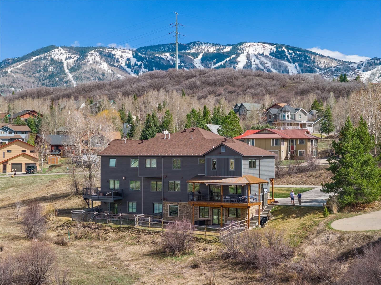 418 Willow COURT