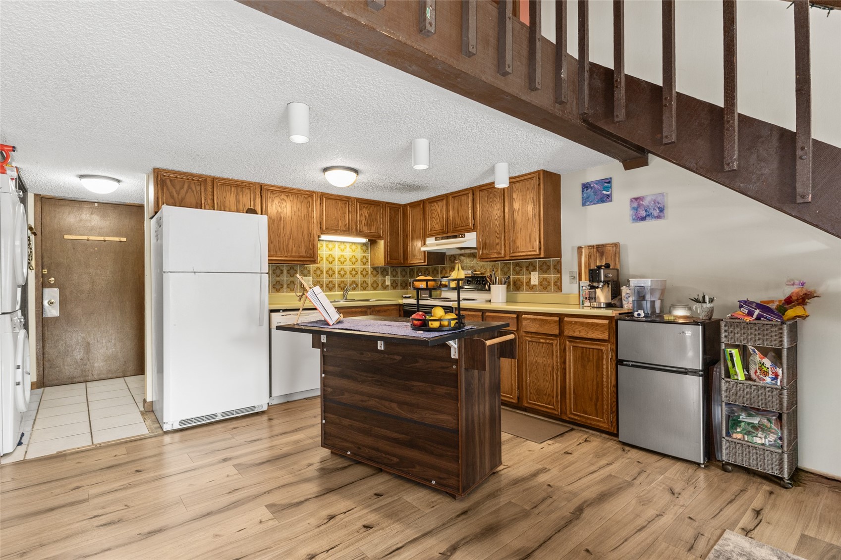 465 Tamarack DRIVE B211