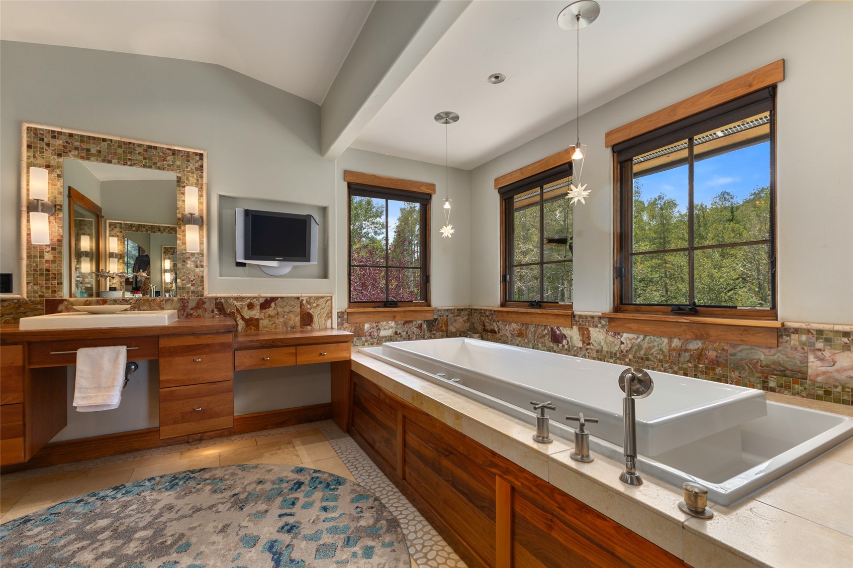 33810 Sky Valley DRIVE