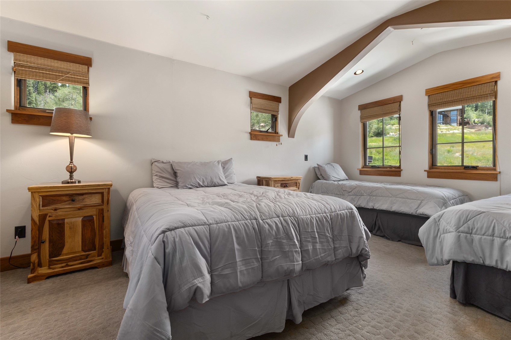 33810 Sky Valley DRIVE
