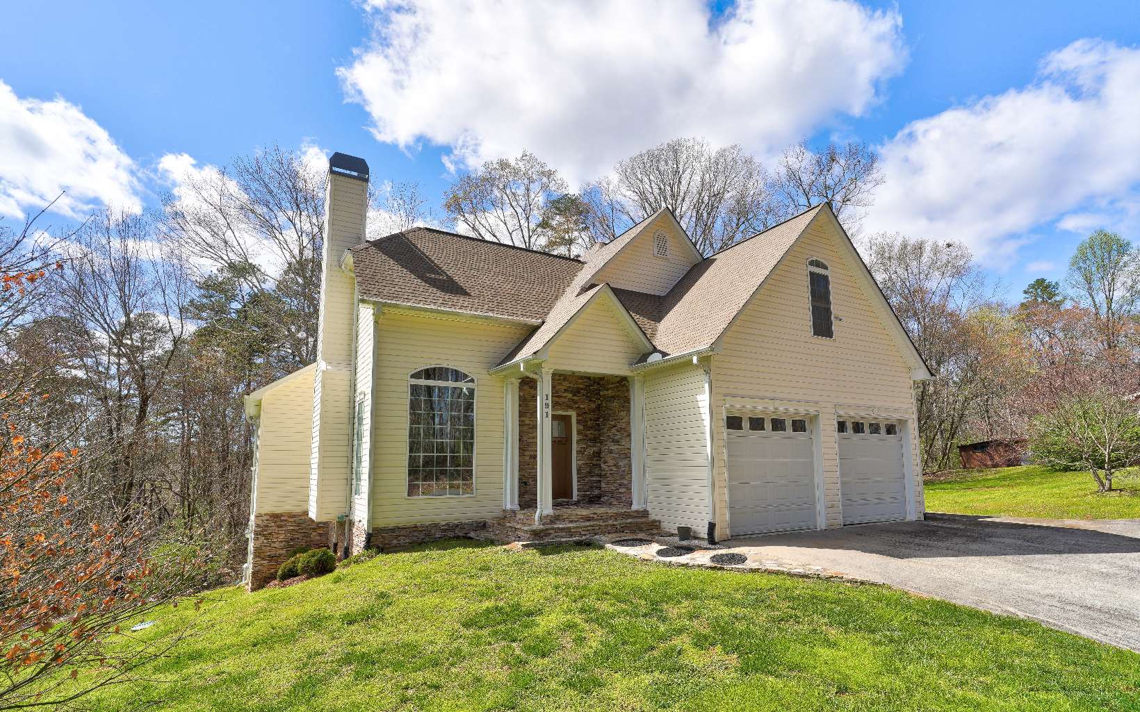 191 Roberts Ridge Road