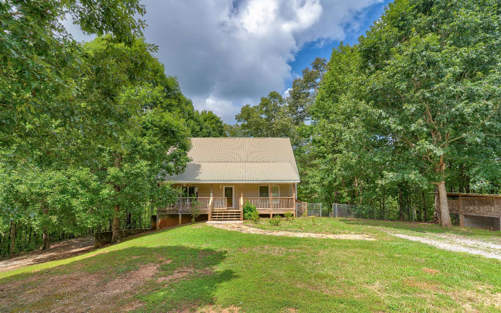 225 Deer Hollow Trail