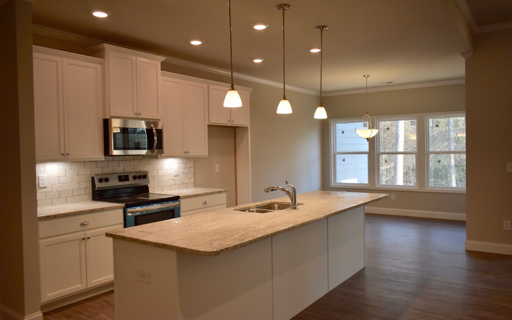 72 Highland Pointe Drive