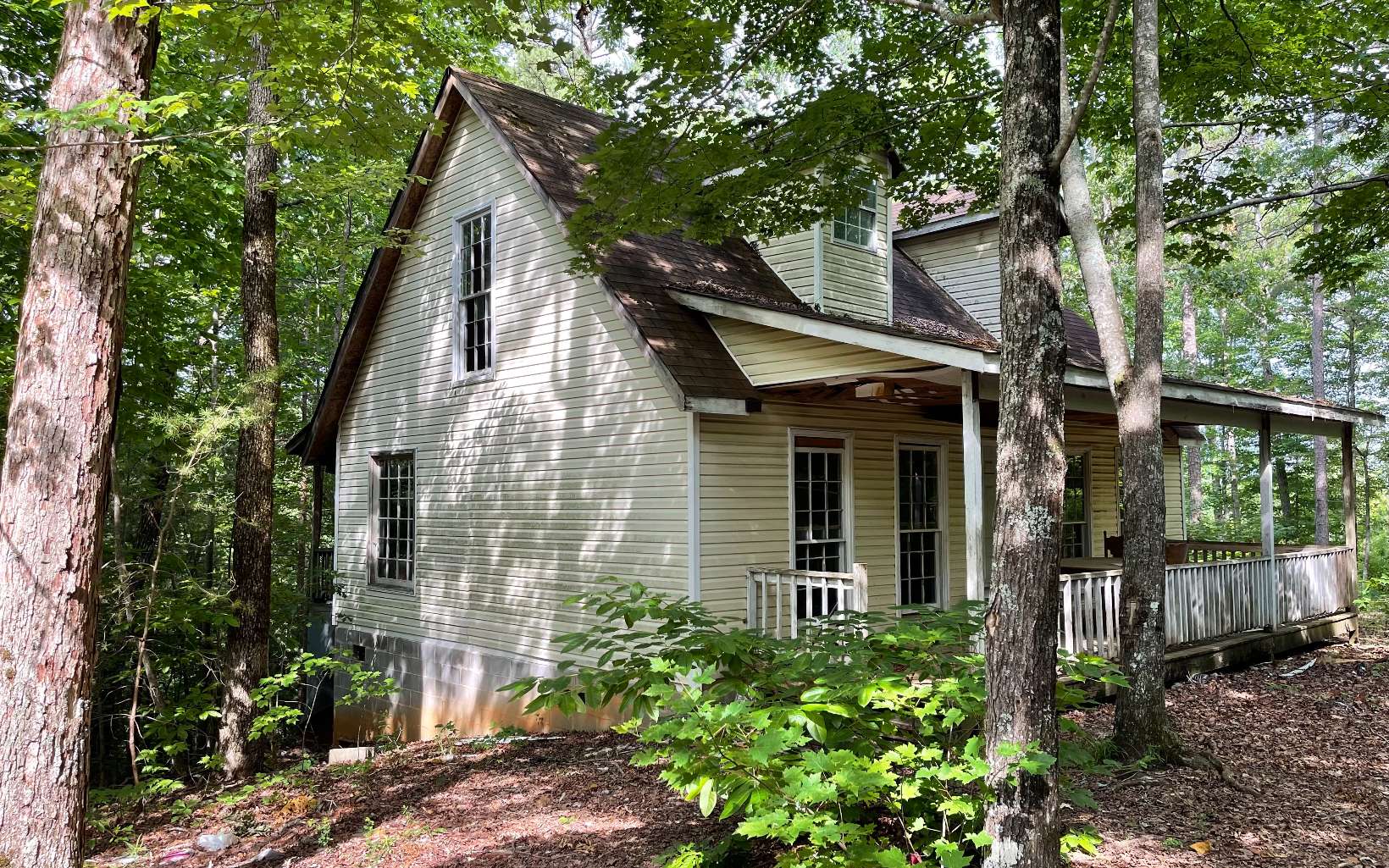 1758 Ridgeway Church Road