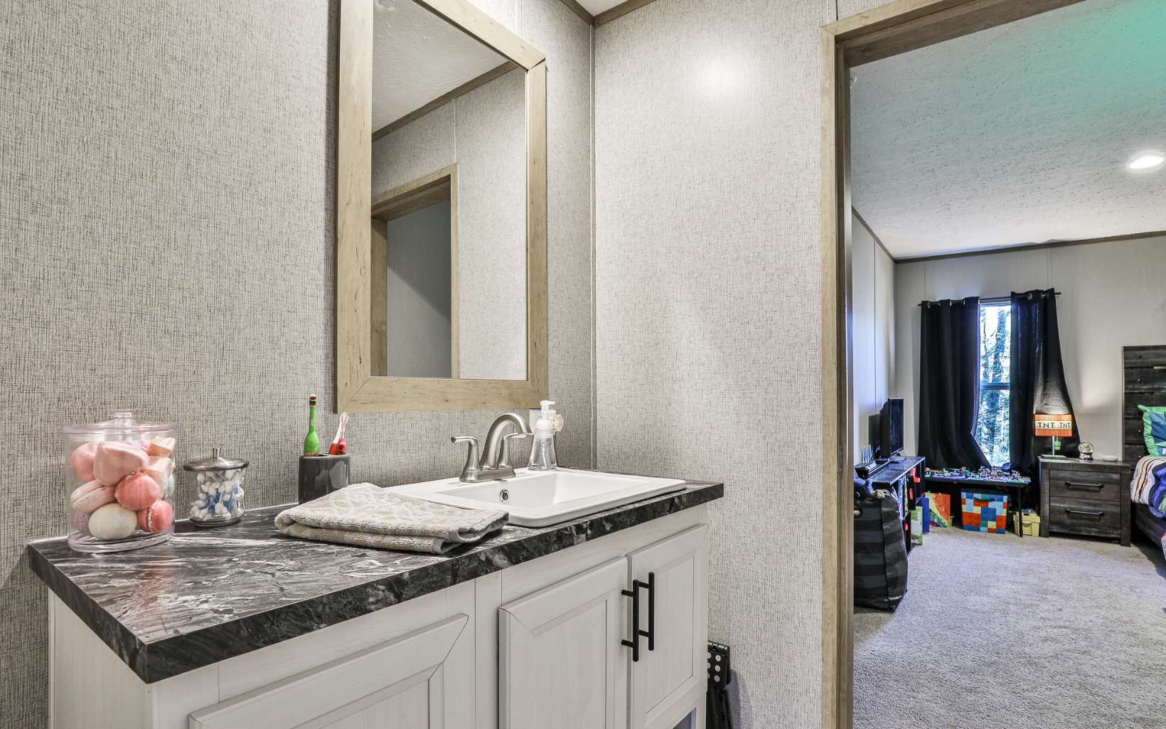 377 Dover Chapel Terrace