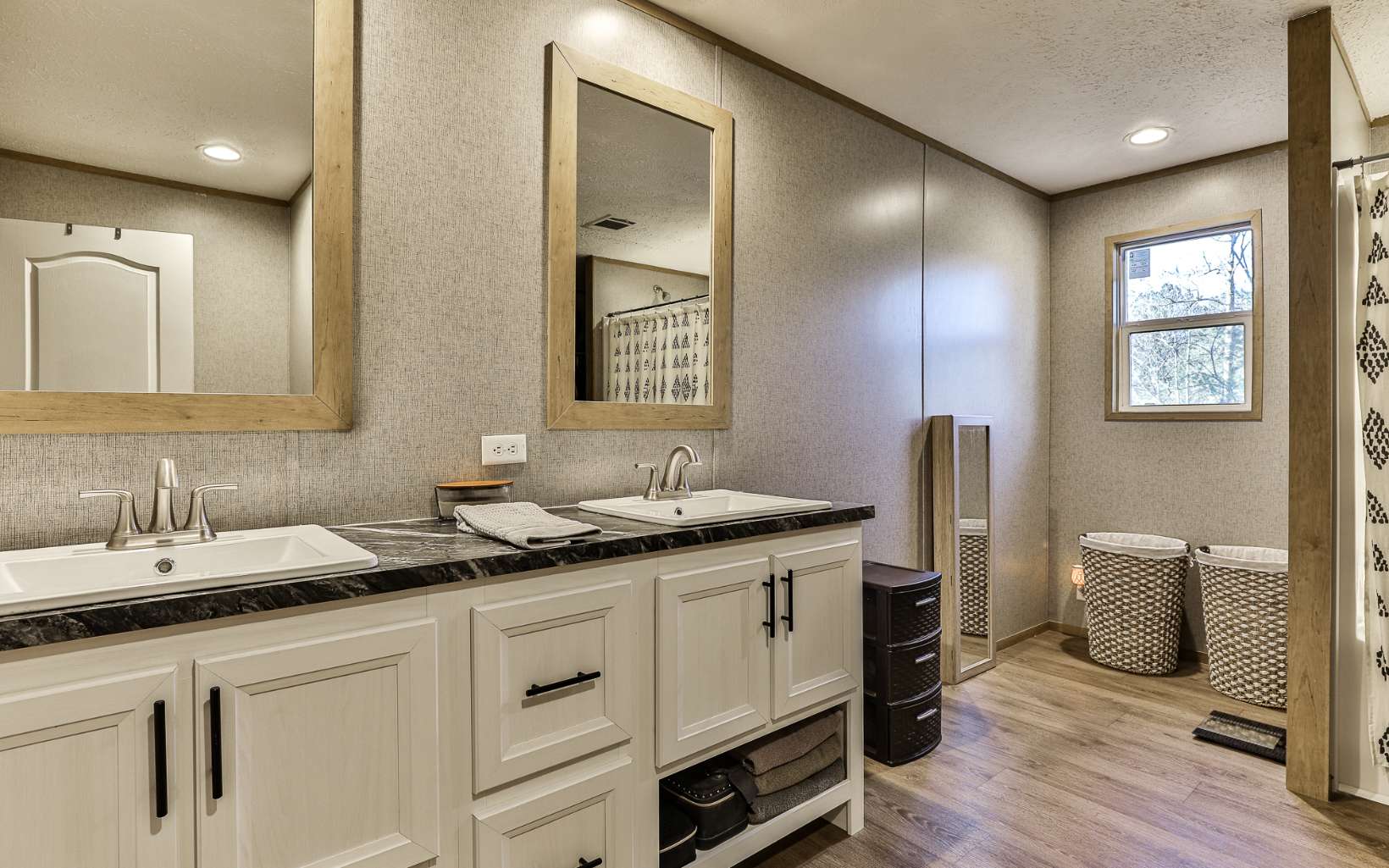 377 Dover Chapel Terrace