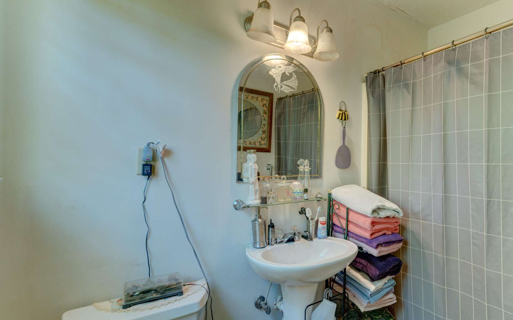 1932 Poinsettia Drive