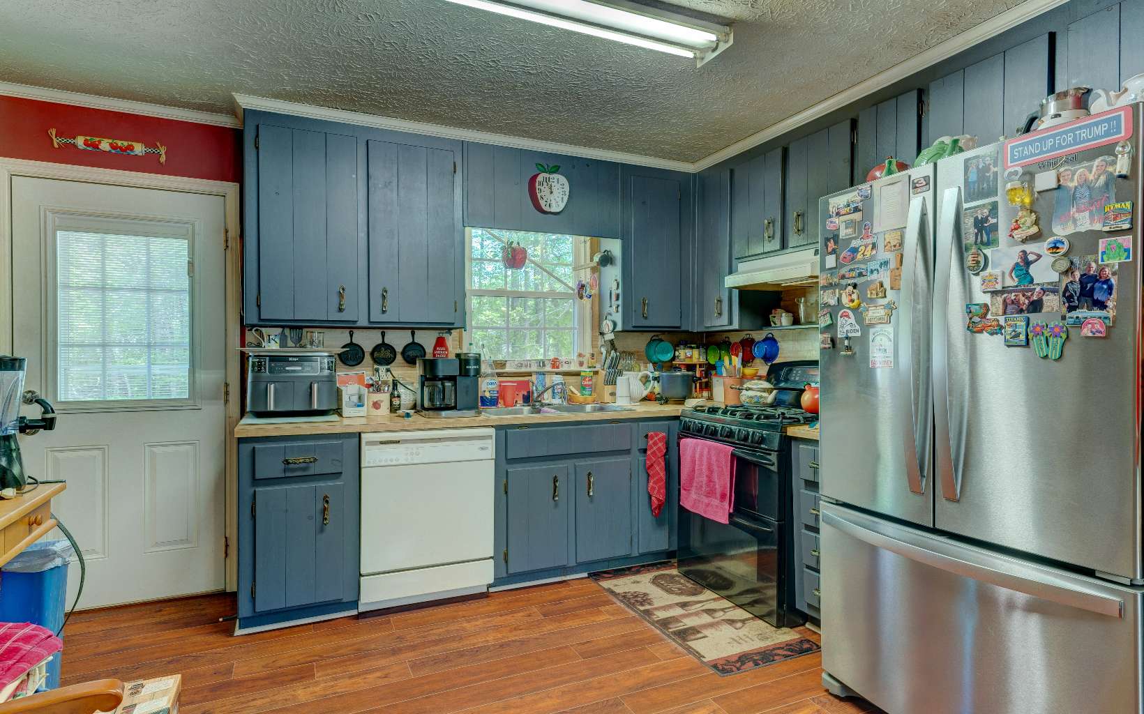 1932 Poinsettia Drive