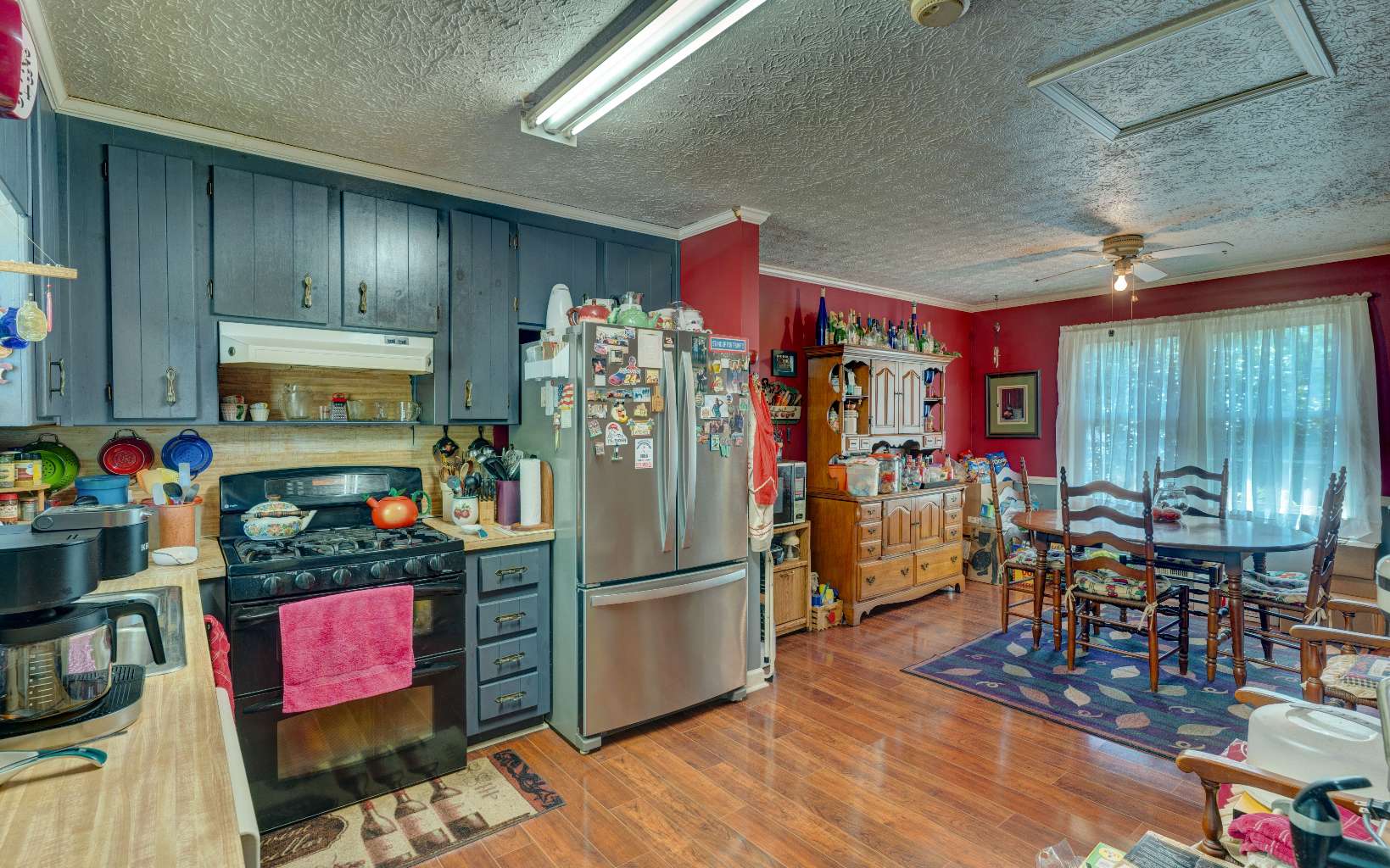 1932 Poinsettia Drive