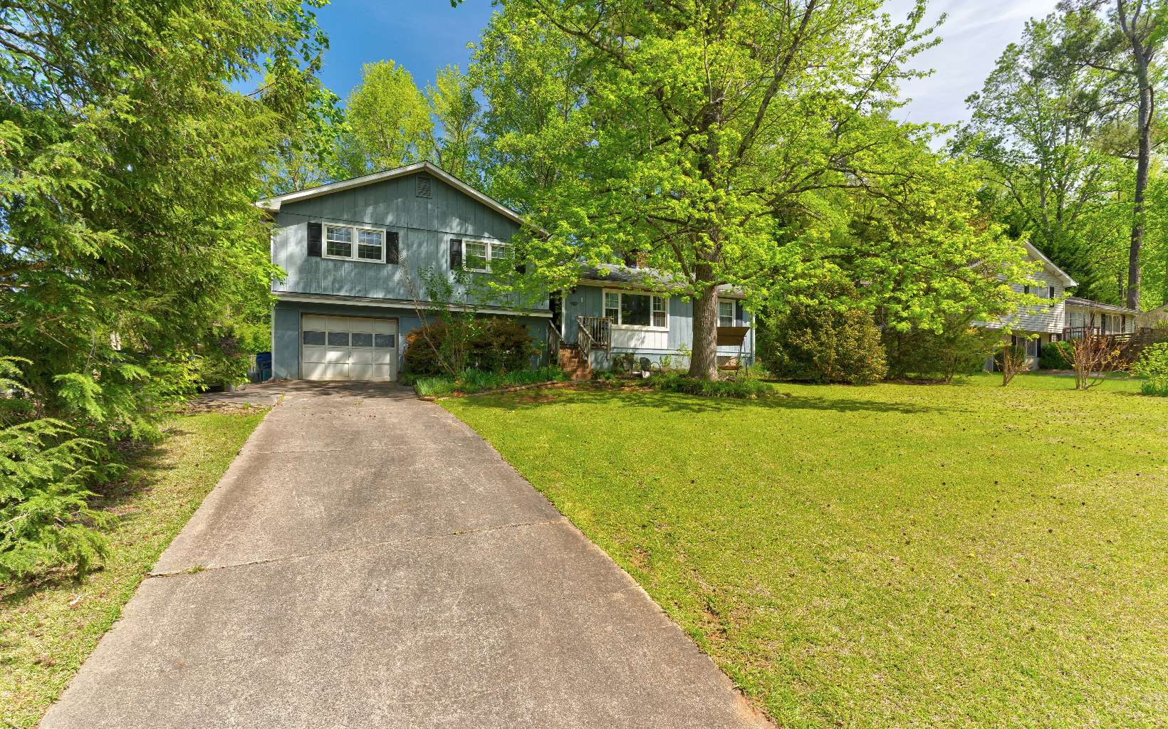 1932 Poinsettia Drive