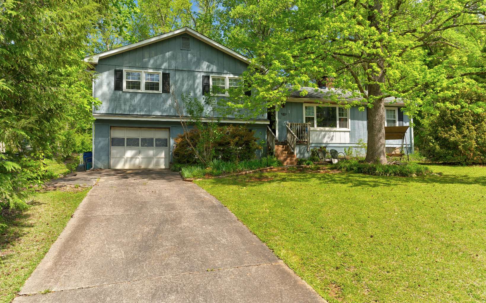 1932 Poinsettia Drive