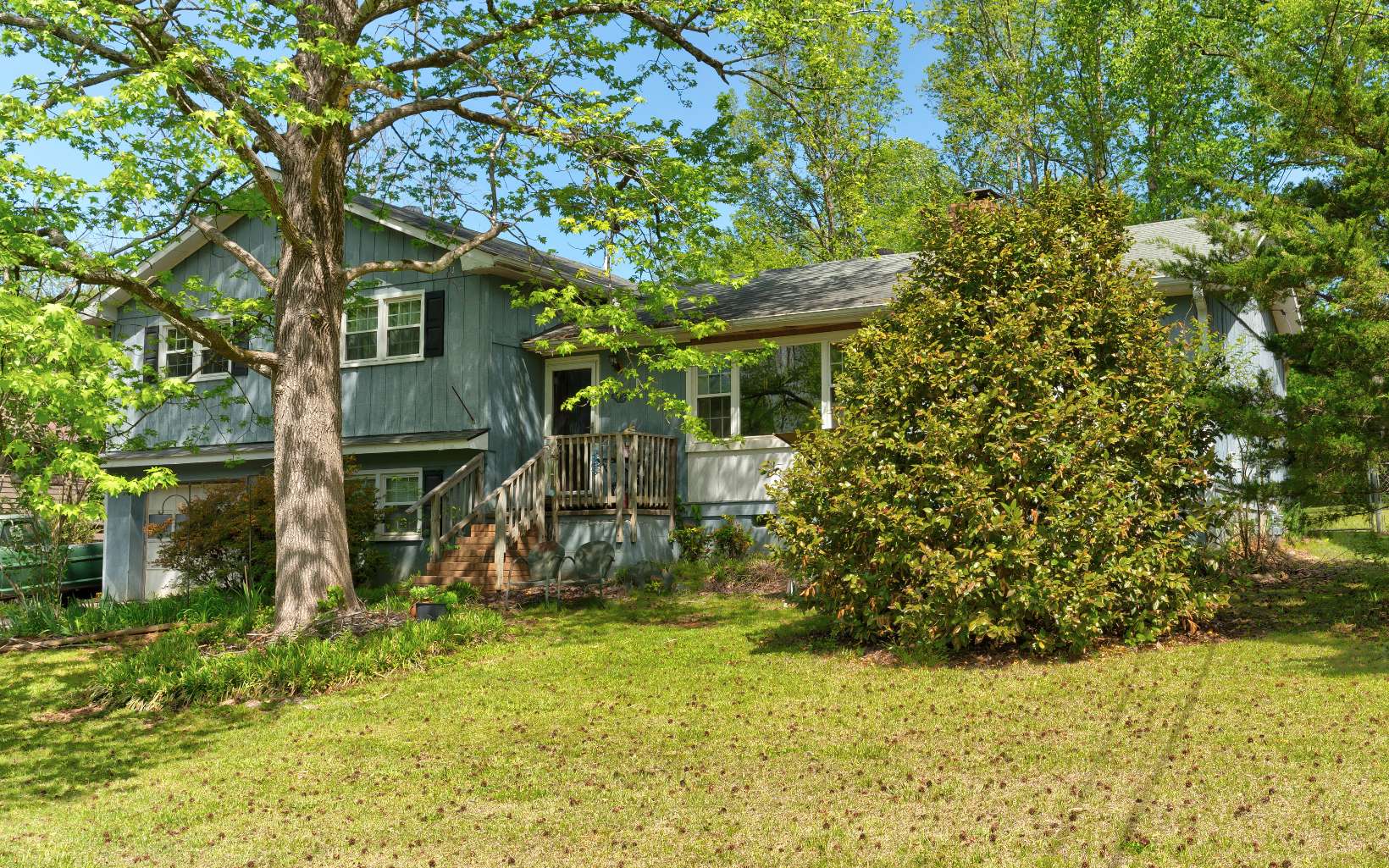 1932 Poinsettia Drive