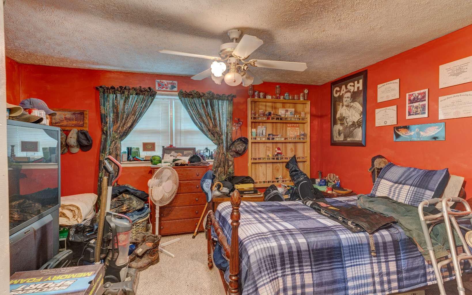 1932 Poinsettia Drive