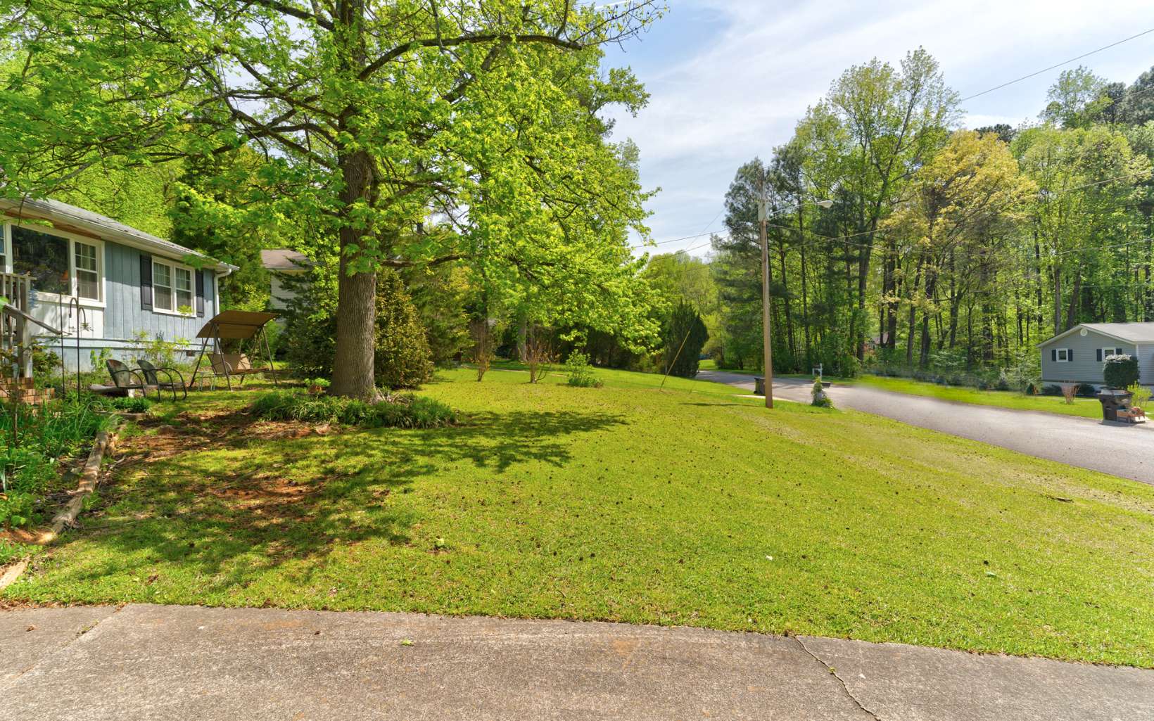 1932 Poinsettia Drive