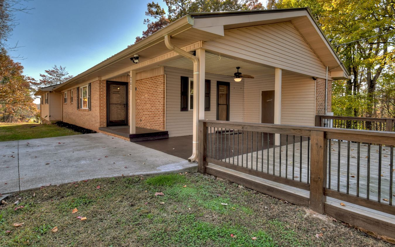 241 Roberts Ridge Road