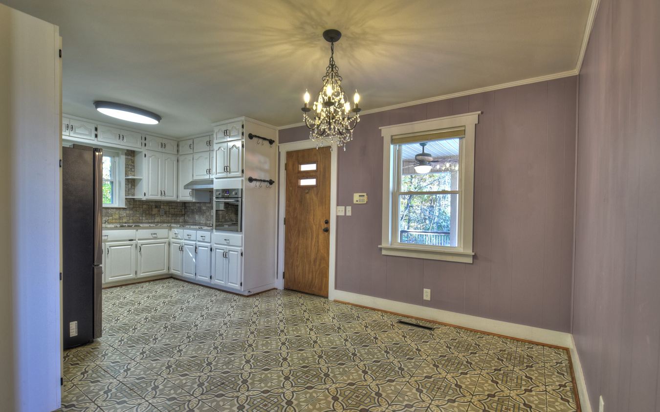 241 Roberts Ridge Road