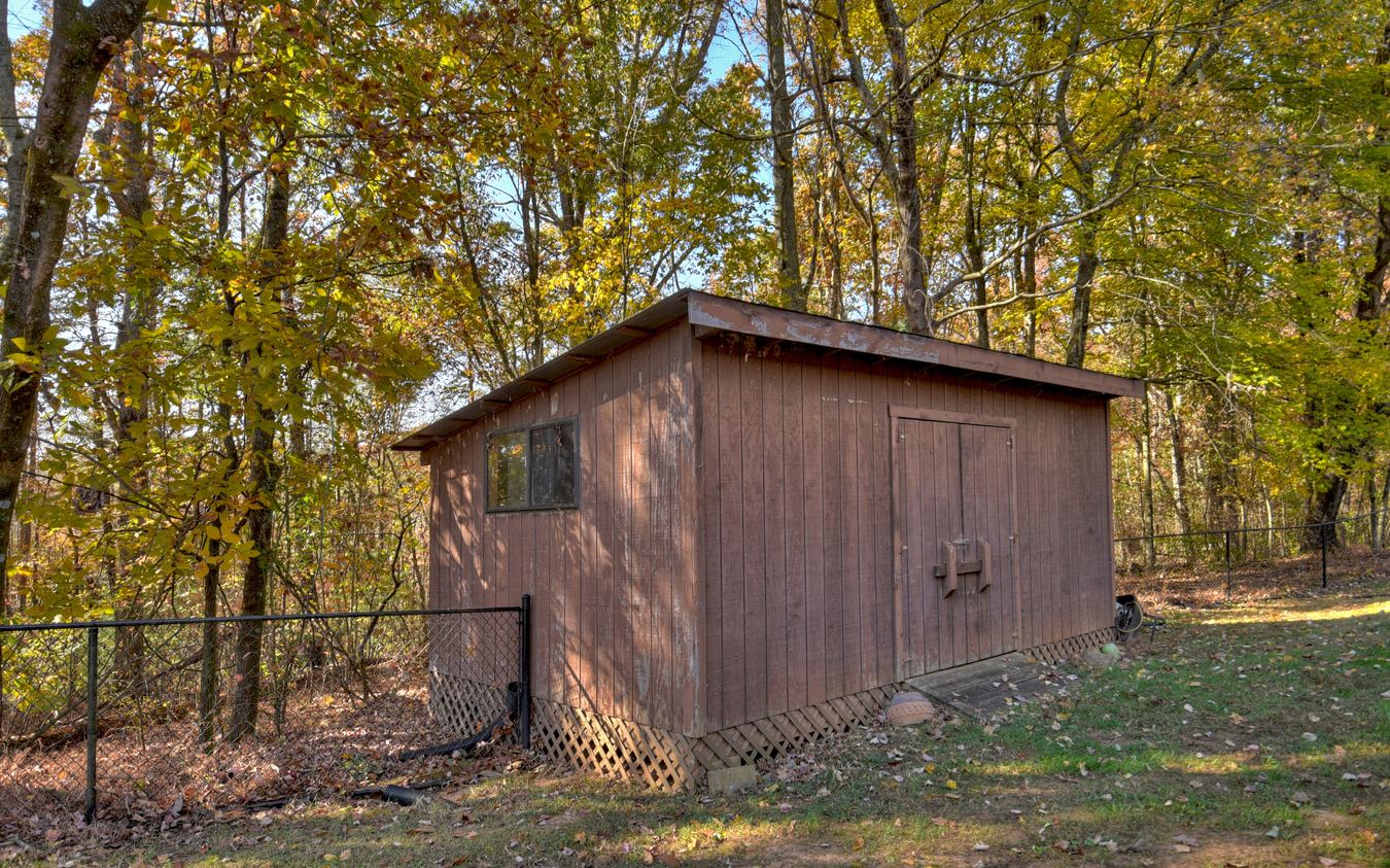 241 Roberts Ridge Road