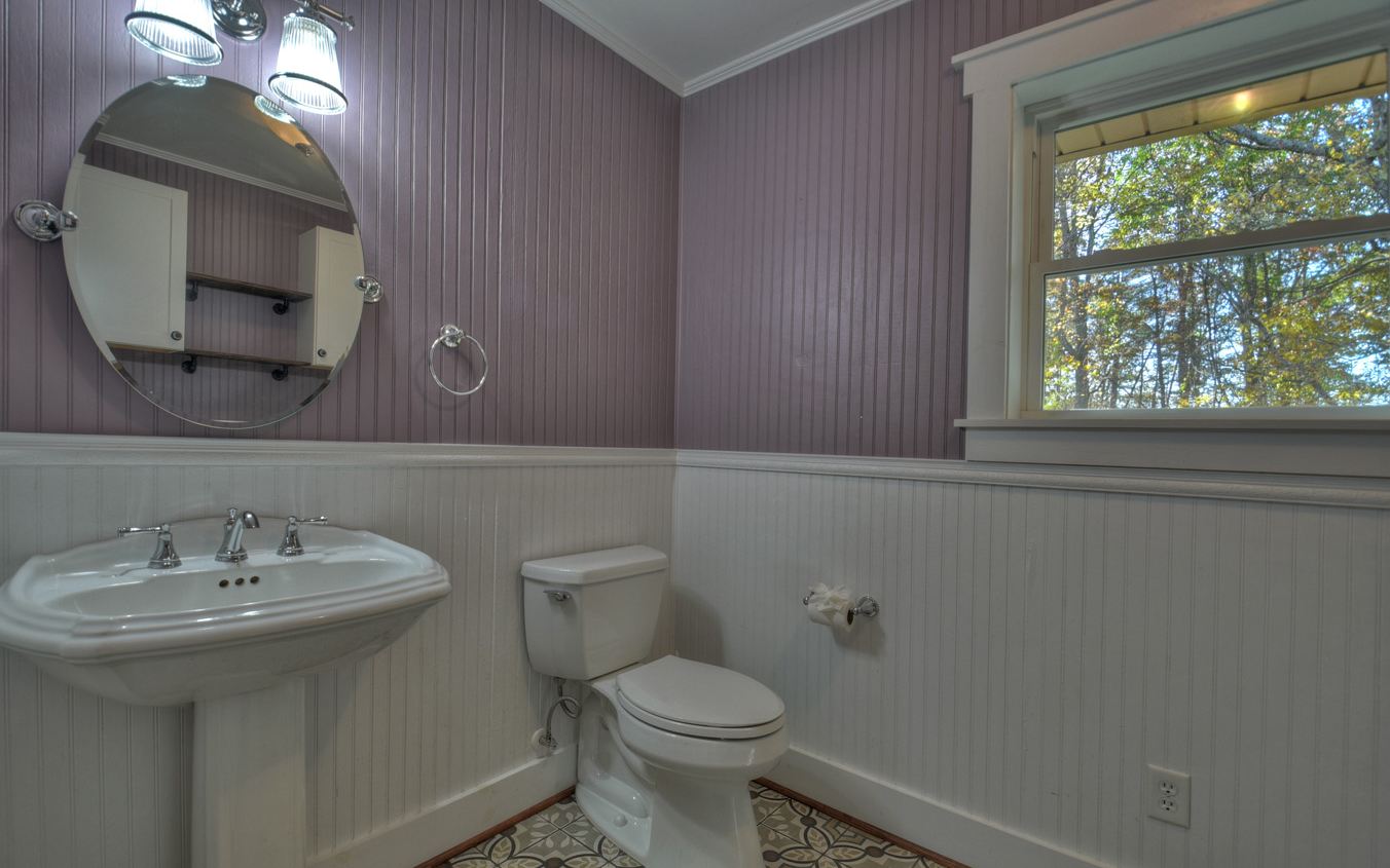 241 Roberts Ridge Road