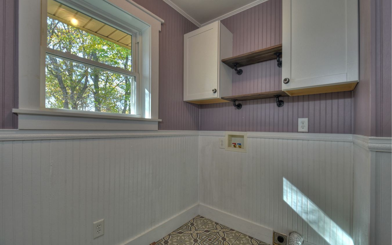 241 Roberts Ridge Road