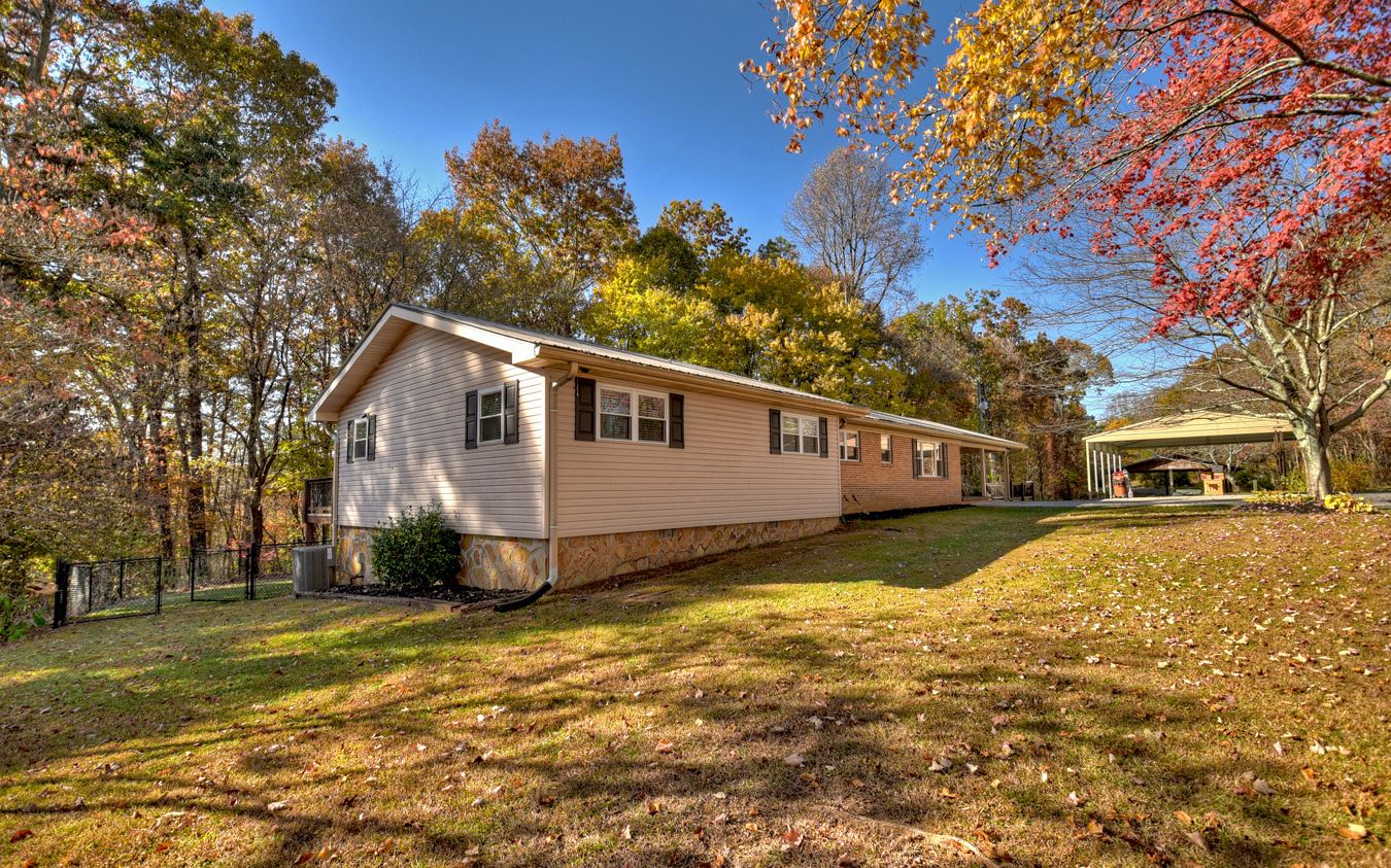 241 Roberts Ridge Road