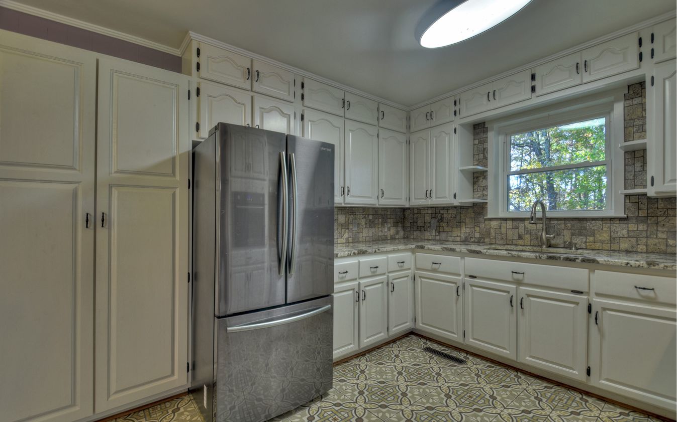 241 Roberts Ridge Road