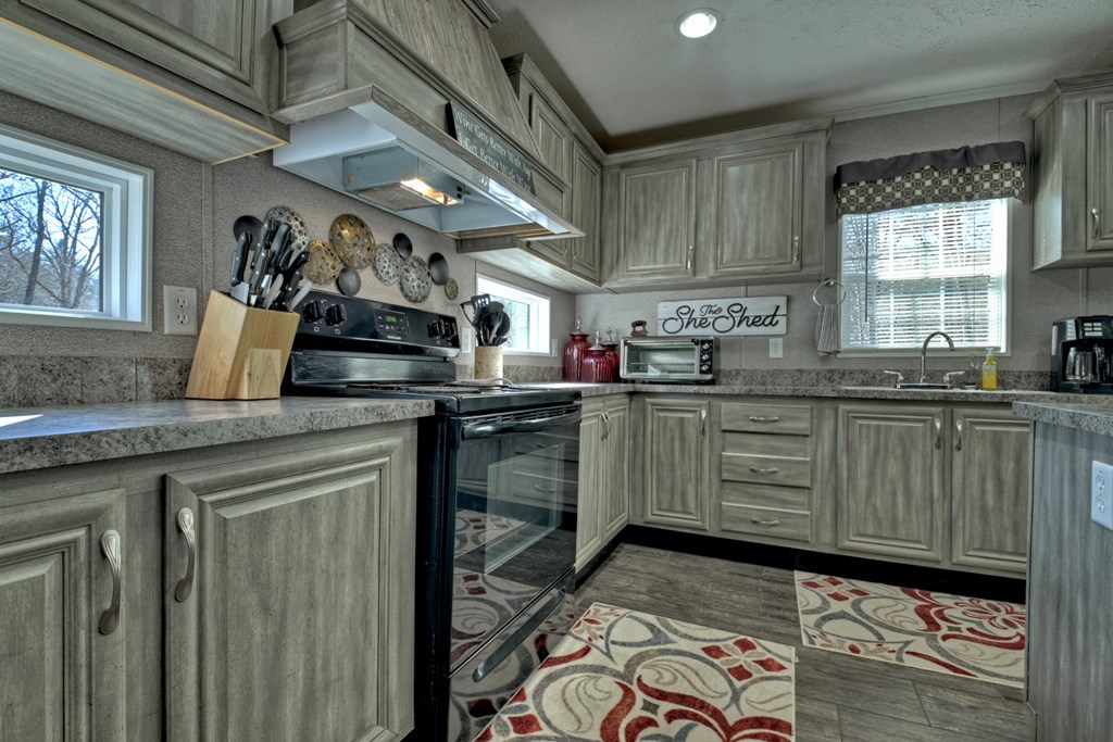 694 Northcutt Rd/Hwy 515