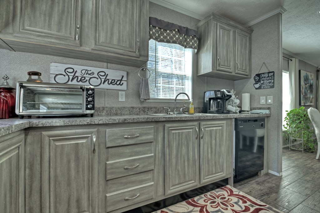 694 Northcutt Rd/Hwy 515