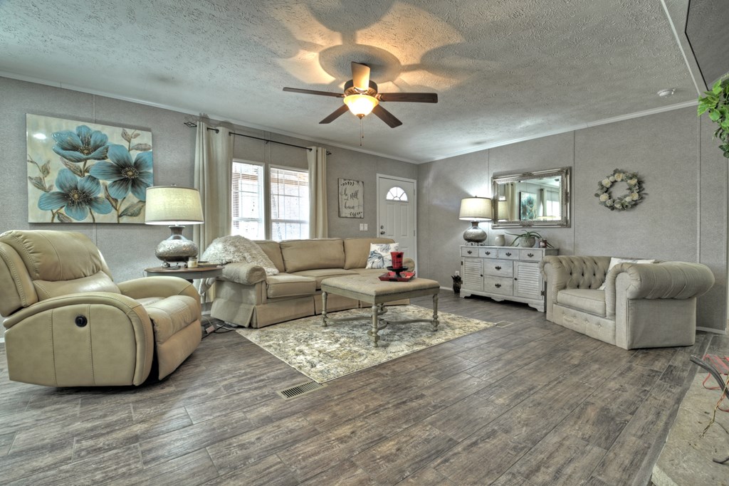 694 Northcutt Rd/Hwy 515