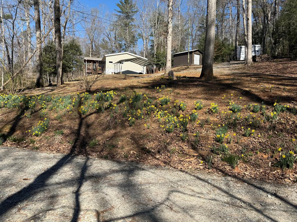 694 Northcutt Rd/Hwy 515