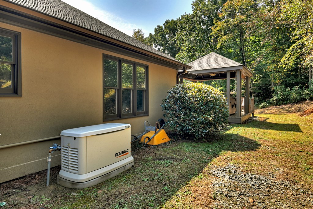 276 Westwoods Drive