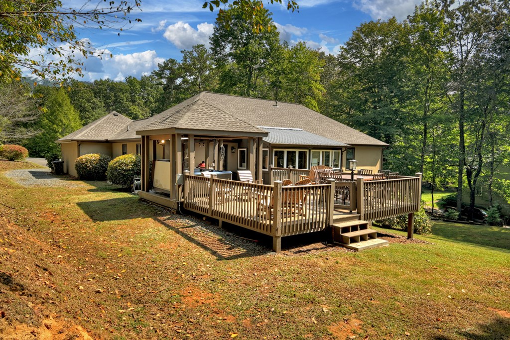 276 Westwoods Drive