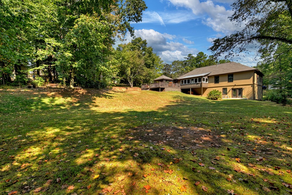 276 Westwoods Drive