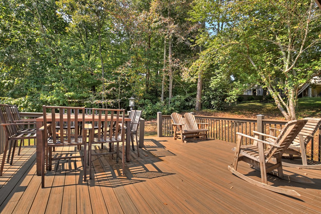 276 Westwoods Drive