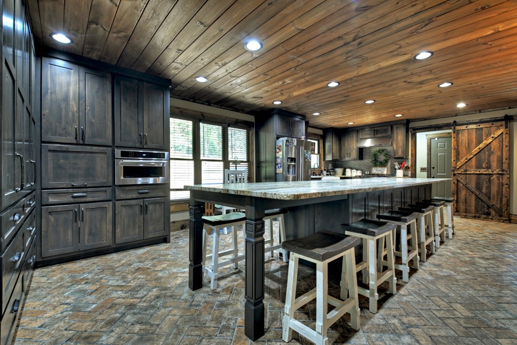 276 Westwoods Drive