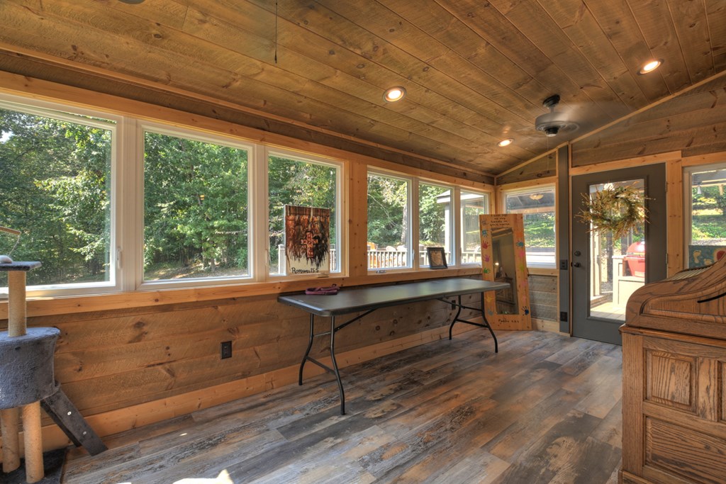276 Westwoods Drive