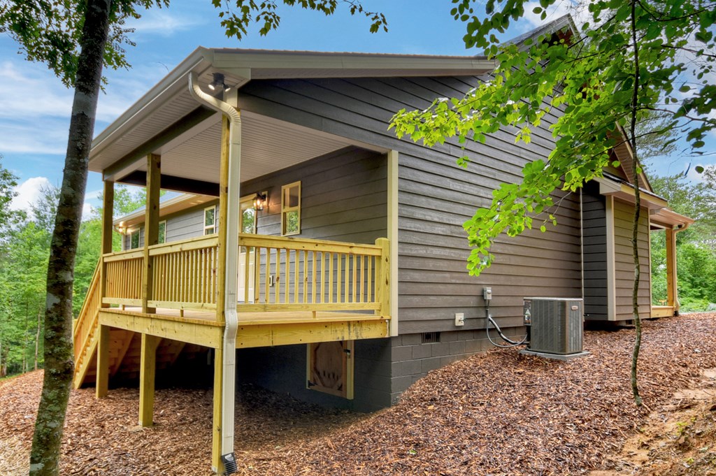 1046 Monticello Drive