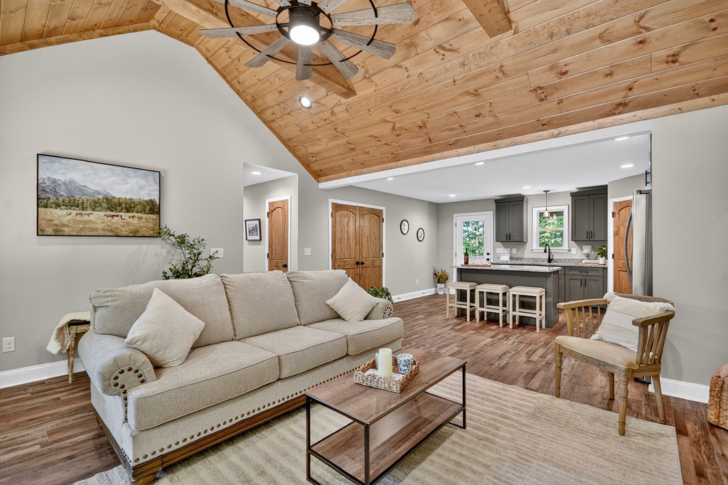 388 Carlisle Drive