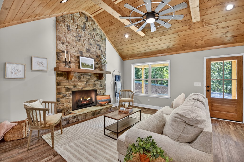 388 Carlisle Drive