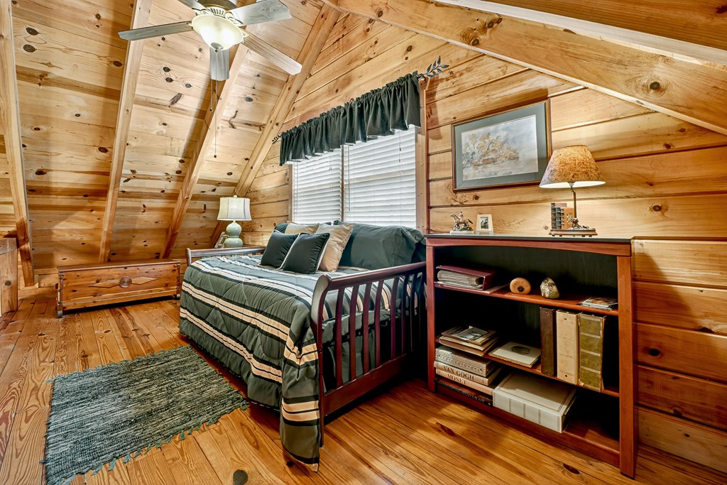 327 Kateri Ridge