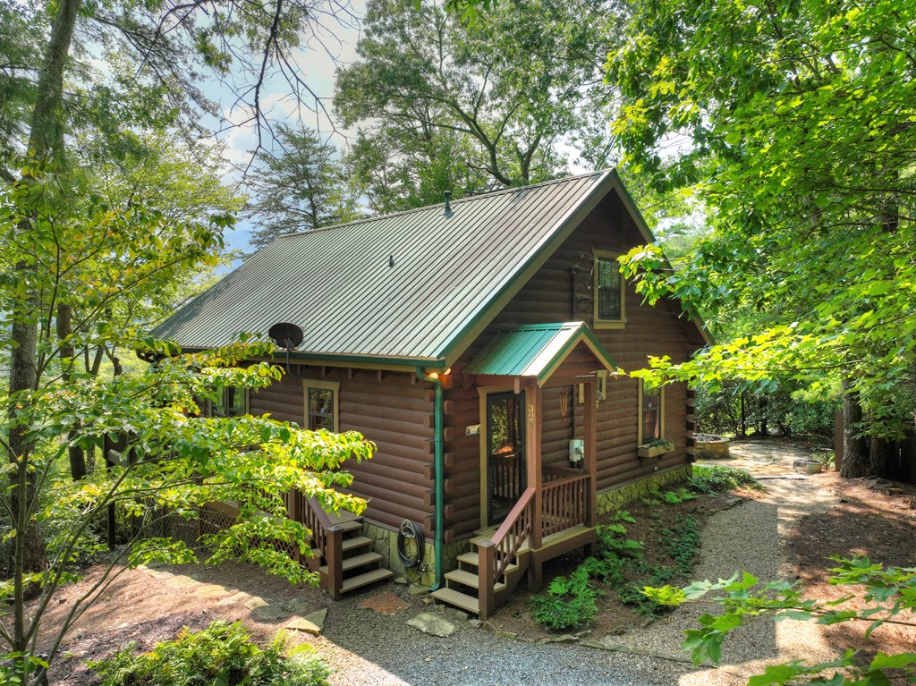 327 Kateri Ridge